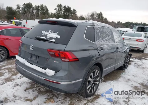 2020 Volkswagen Tiguan 2.0T Sel Premium R-Line z USA, uszkodzony, nr VIN 3VV4B7AX3LM112424